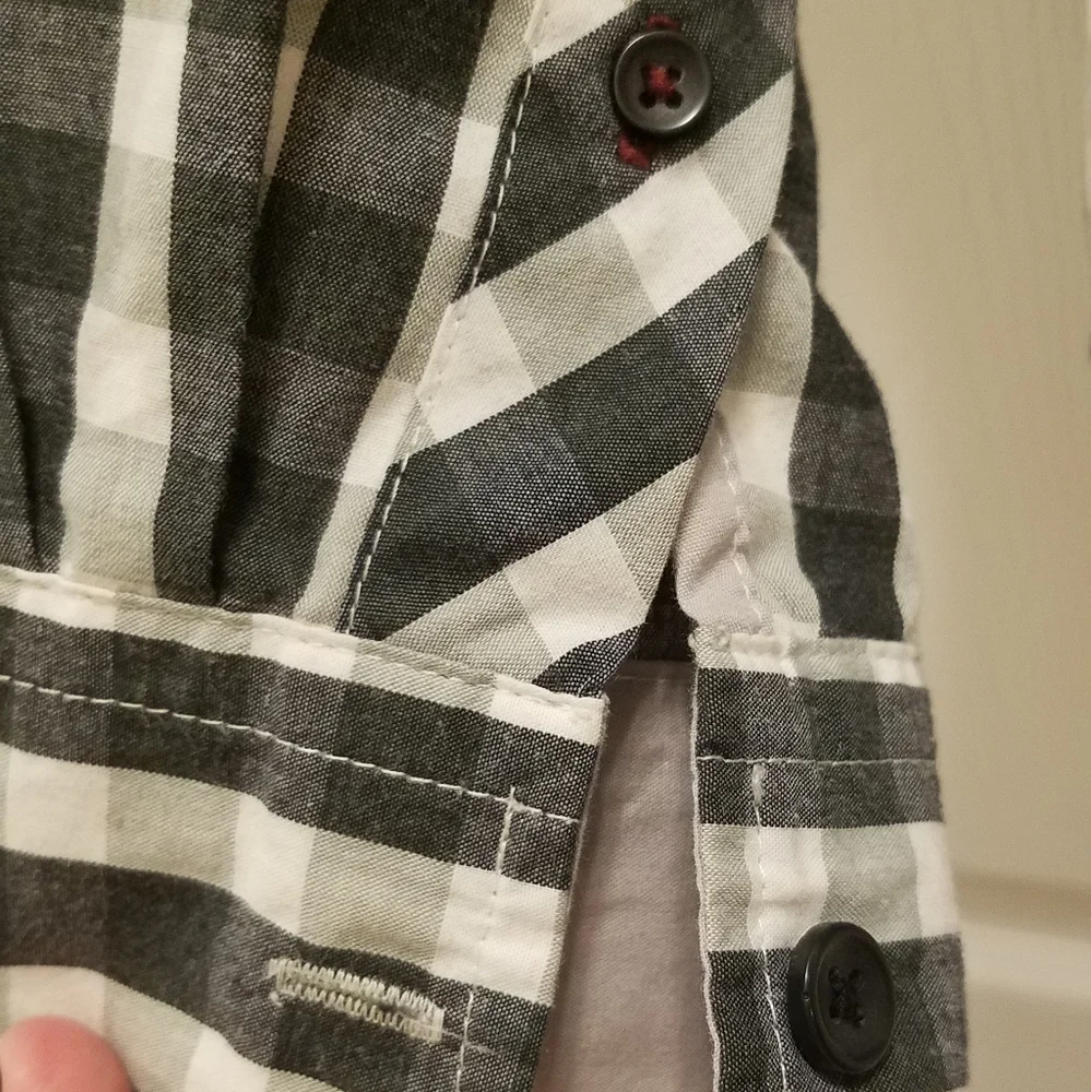 Plaid Button Down NEW - Picture 5 of 6